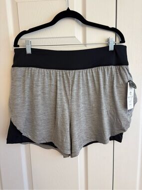 Nine West Women’s Gray Active Shorts/Wide Waistband & Built In Shorts Size 1X